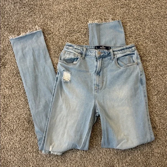 Hollister Ultra High Rise 90s Vintage Straight Jeans - Picture 1 of 5